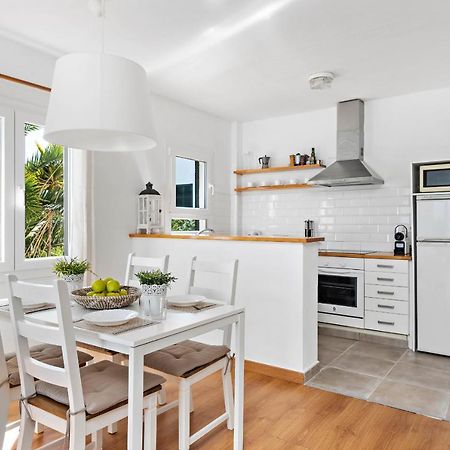 Apartamento Can Harmonia - Arenal Den Castell Arenal d'en Castell Bagian luar foto
