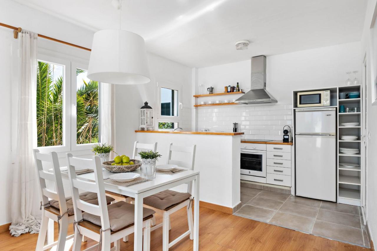 Apartamento Can Harmonia - Arenal Den Castell Arenal d'en Castell Bagian luar foto